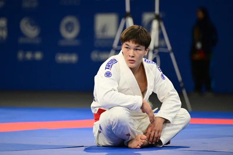 Джиу-джитсу шебері Рафаэль Орумбаев Азия ойындарының финалына жолдама алды