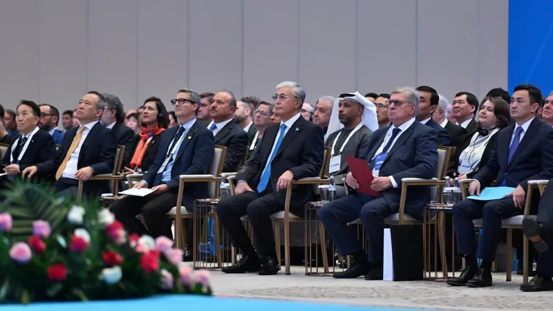 Тоқаев "Қазақстан – академиялық білім аймағы" халықаралық стратегиялық серіктестер форумына қатысуда