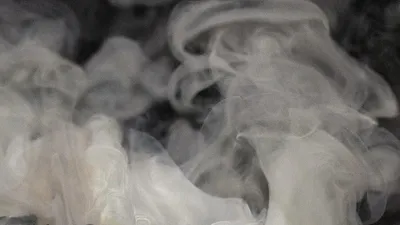 Ақмола облысында көпқабатты үйден түтін шыққан соң 40 адам эвакуацияланды, сурет - Zakon.kz жаңалық 02.11.2025 10:58