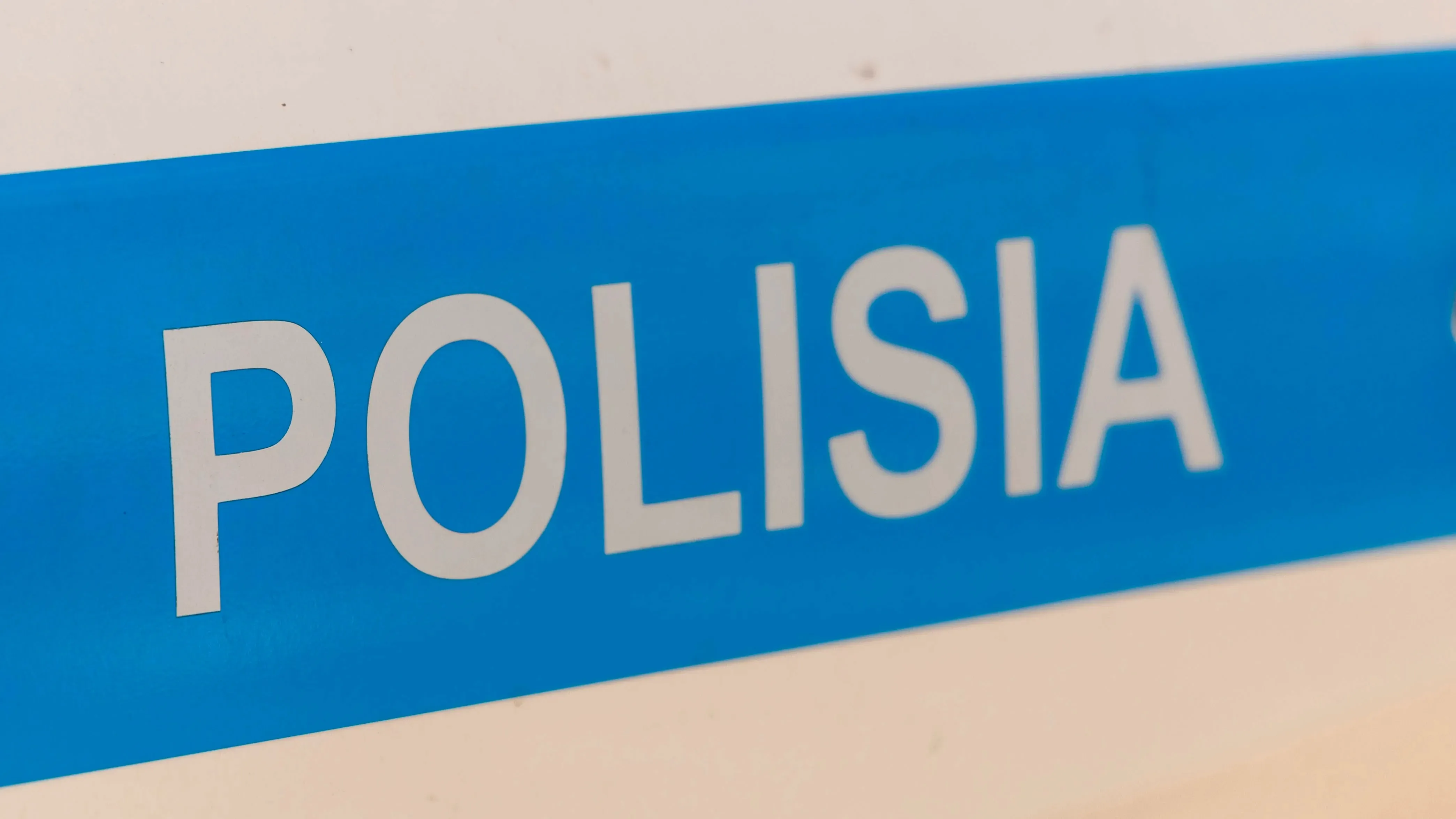 Мені мас күйінде ұстады Мені мас күйінде ұстады