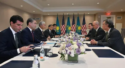 Тоқаев Чабо Лейкомен кездесті, сурет - Zakon.kz жаңалық 07.11.2025 00:31