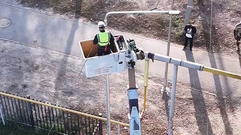 Алматының Алатау ауданында жарықтандыру жүйесі толық жаңартылуда