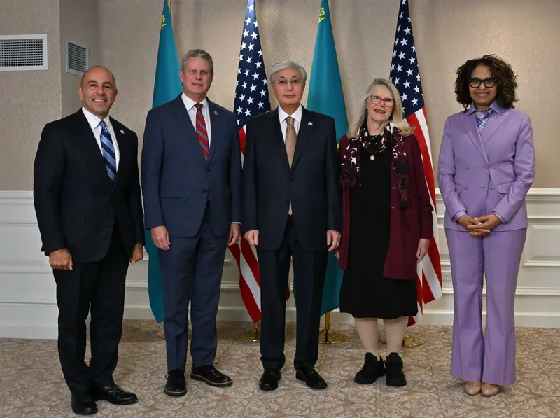 Тоқаев америкалық конгрессмендерін Қазақстанға сапарлап келуге шақырды