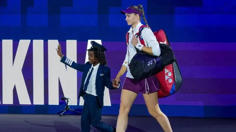 Жалаңаш Джоан Кьюсак