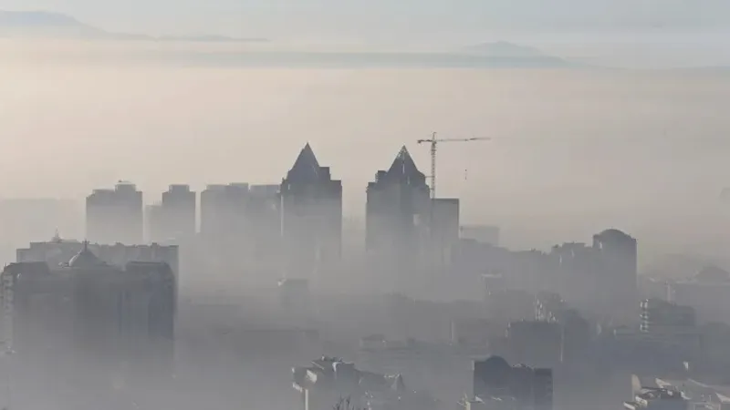 Синоптиктер еліміздің екі қаласында ауа сапасы нашарлайтынын ескертті
