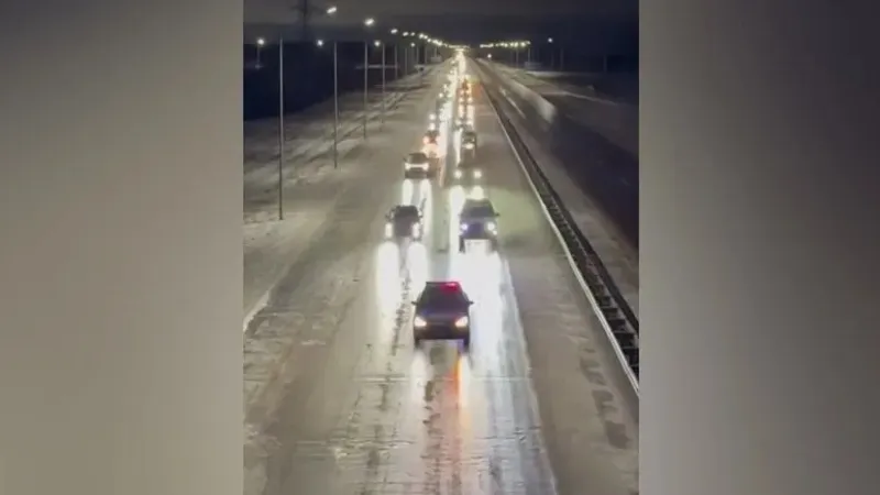 Ақмола облысында патрульдік полиция 1400 көліктен тұратын автоколоннаны ертіп жүрді