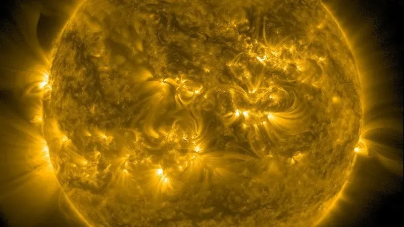 Жерге қуаты күшті магниттік дауылдар жақындап келеді