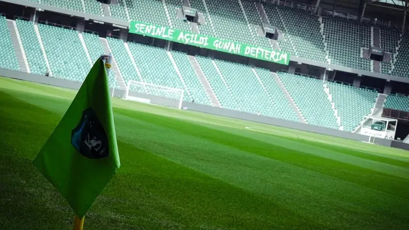 Түркияда болған жанжал салдарынан 1000-нан астам футболшы ойыннан шектетілді