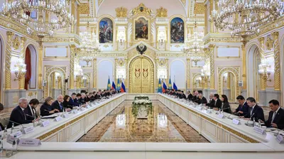 Келіссөз, Мәскеу, Қасым-Жомарт Тоқаев, Владимир Путин, екі ел делегациялары , сурет - Zakon.kz жаңалық 12.11.2025 17:59