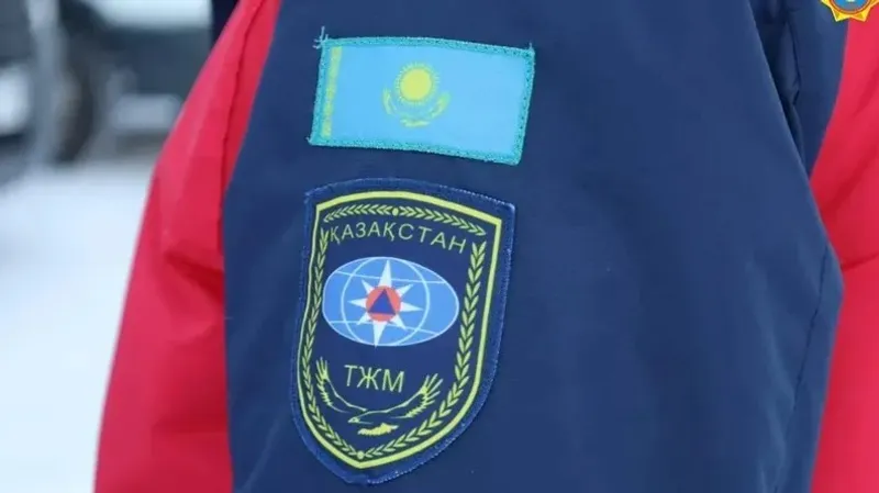 Ақтөбеде серуендеймін деп "тұзаққа" түскен қызға құтқарушылар көмекке келді