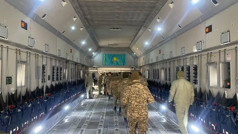 Қазақстан Ауғанстанға гуманитарлық жүк жөнелтті