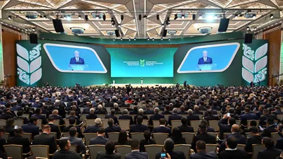 Қазақстан Президенті Қасым-Жомарт Тоқаев Ауыл шаруашылығы еңбеккерлерінің екінші форумына қатысып отыр. , сурет - Zakon.kz жаңалық 14.11.2025 12:06