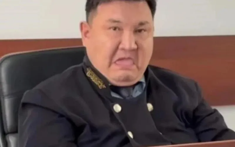 БАҚ өкіліне аузын қисайтқан судьяға қандай жаза қолданылды