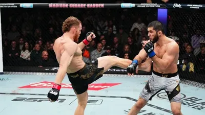 Ислам Махачев, жартылай орта салмақ, UFC, чемпион , сурет - Zakon.kz жаңалық 16.11.2025 12:06