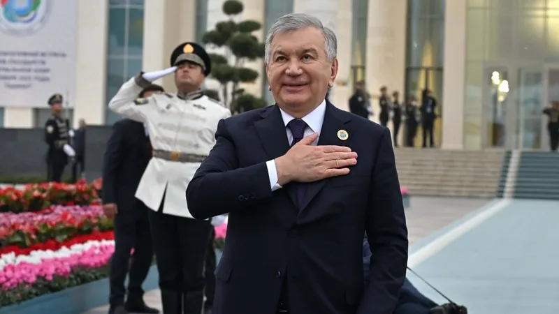 Шавкат Мирзиеев, Ташкент, әуежай, Қасым-Жомарт Тоқаев, сурет - Zakon.kz жаңалық 16.11.2025 17:29