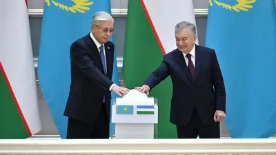 Мемлекеттік сапар, Тоқаев, Мирзиёев, алғыс хат, Өзбекстан, сурет - Zakon.kz жаңалық 17.11.2025 21:36