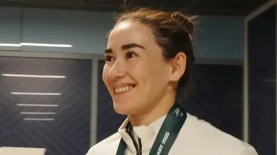 Әбиба Әбужақынова, Үлкен Дулыға, Абу-Даби , сурет - Zakon.kz жаңалық 23.11.2025 09:33