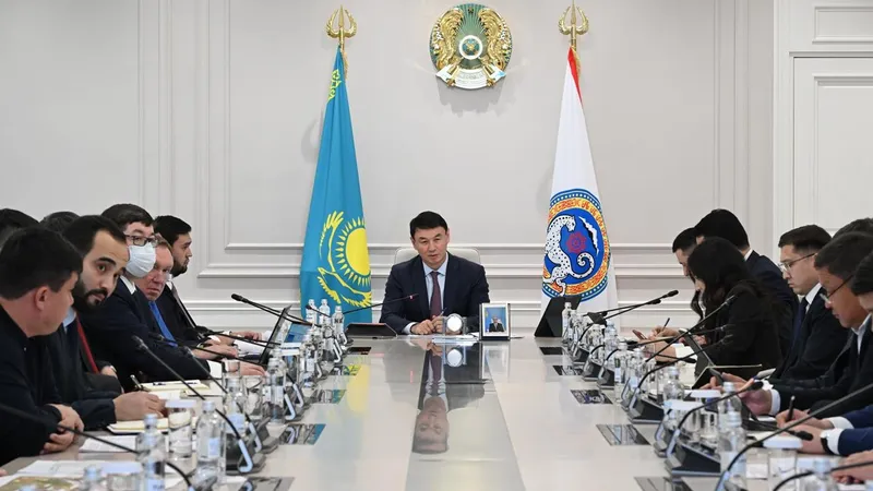 Алматыда Өңірлік штаб отырысында инвестициялық жобалар қаралды