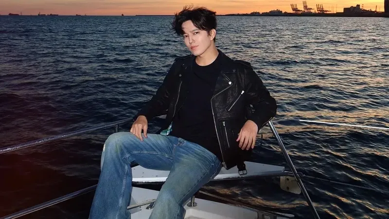 Қазақстандық арудың Димашпен Алматы-Астана бағытындағы рейсте түскен суреті желіде танымалдылыққа ие болды