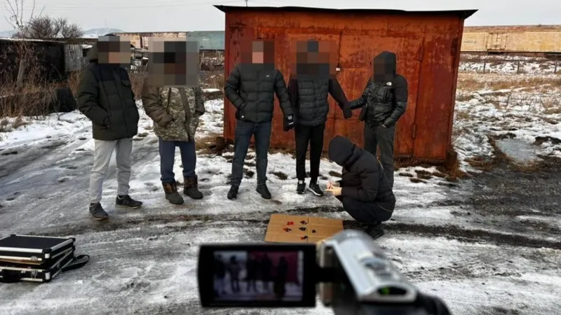 Щучинскіде жасырын орынға есірткі қойып жатқан 18 жастағы жігіт ұсталды