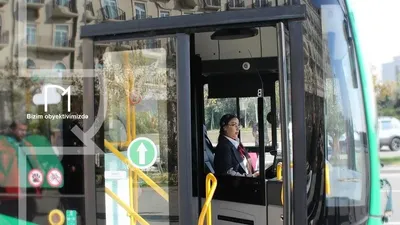 Әзербайжандық әйелдер автобус тізгіндеу құқығына ие болды , сурет - Zakon.kz жаңалық 25.11.2025 13:20