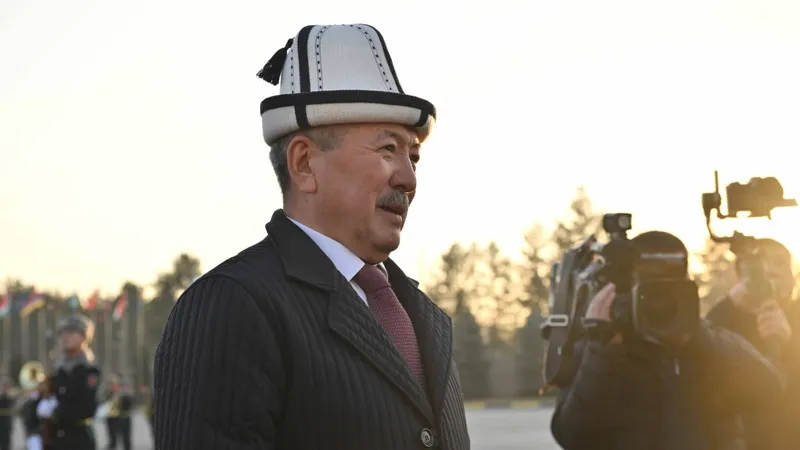 Адылбек Қасымалиев, Қырғыз үкіметінің басшысы, Тоқаев, Бішкек, сурет - Zakon.kz жаңалық 26.11.2025 16:58