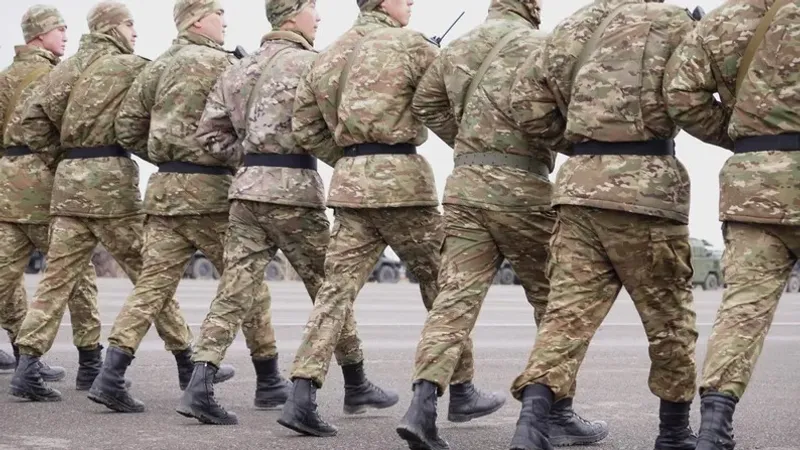 Ақысын төлеп, әскери дайындық курсынан кімдер өте алады - Қорғаныс министрлігі түсініктемесі