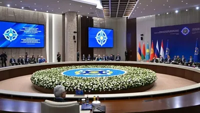 Қазақстан Президенті Қасым-Жомарт Тоқаев Ұжымдық қауіпсіздік туралы шарт ұйымының (ҰҚШҰ) Кеңесінің кеңейтілген құрамдағы отырысына, ресми делегациялар мүшелері қатысуымен қатысты, деп хабарлайды Zakon.kz., сурет - Zakon.kz жаңалық 27.11.2025 13:12