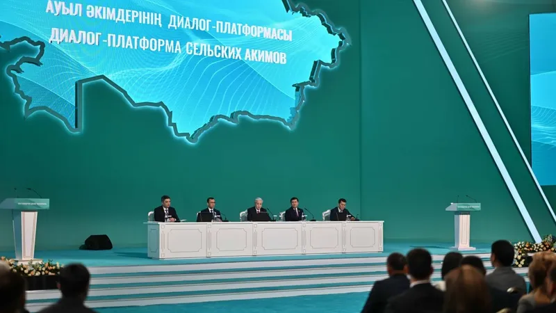 Қазақстан президенті алғашқы жарлығын еске алды