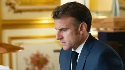 Макронның әскерилер алдындағы сөзі Францияда талқыға түсті, сурет - Zakon.kz жаңалық 01.12.2025 10:02