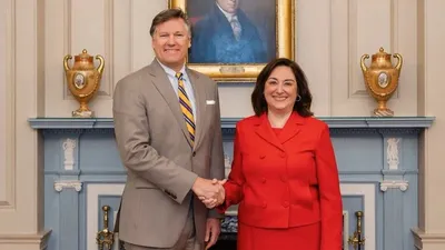 АҚШ-тың Қазақстандағы жаңа елшісі ант берді: басымдықтары қандай, сурет - Zakon.kz жаңалық 03.12.2025 12:54