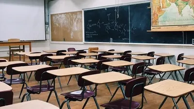 Нигерияда қарулы қарақшылар ұрлаған 200-ден астам оқушы: билік 100 баланы босатып алды, сурет - Zakon.kz жаңалық 08.12.2025 12:14