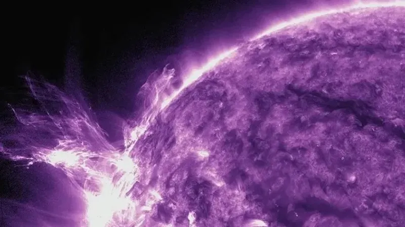 8 желтоқсанда Күн бетінде бес жарқыл тіркелді