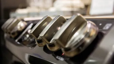 Алматыда әлеуметтік осал отбасылар тұратын 100 үй газға ауысады, сурет - Zakon.kz жаңалық 09.12.2025 17:39