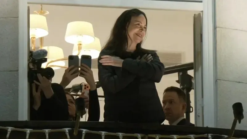 Бейбітшілік саласындағы Нобель сыйлығының лауреаты араға айлар салып көпшілік алдына шықты