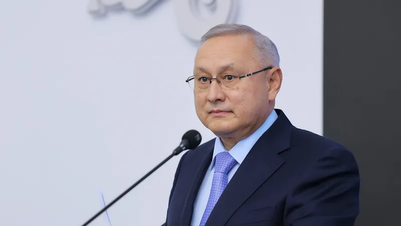 Жетісу облысының әкімі неге әлі күнге дейін резиденцияда тұрып жатқанын түсіндірді