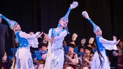 Қазақстандық әртістер шетелде флешмоб ұйымдастырды