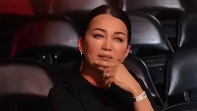 Димаш Құдайбергеннің анасы Ригада түскен суретімен желіні таң-тамаша етті , сурет - Zakon.kz жаңалық 15.12.2025 12:53