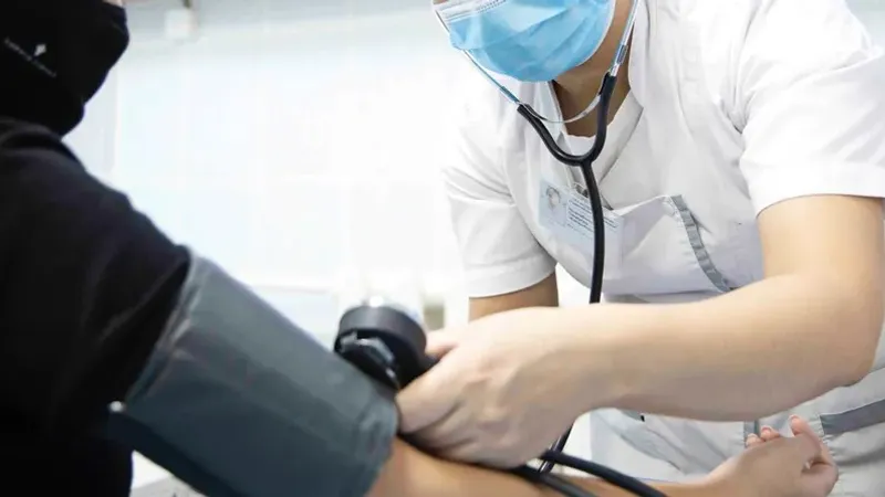 70-тен астам науқасқа АИТВ мен гепатит жұқтырған медбике сотталды