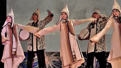 Қазақстандық ансамбль Малайзиядағы халықаралық фестивальде өнер көрсетті, сурет - Zakon.kz жаңалық 16.12.2025 15:25