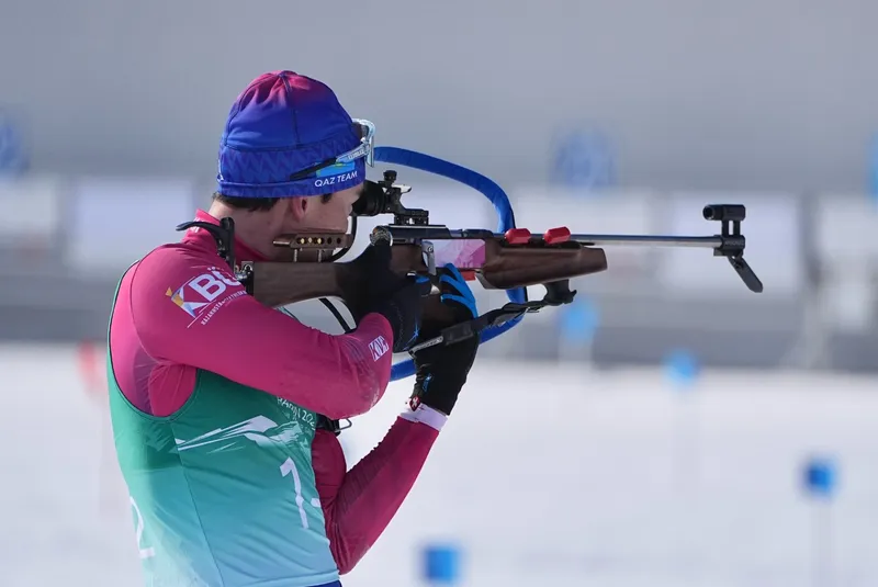 Биатлоннан Әлем кубогы кезеңі: қазақстандықтар эстафетада қалай өнер көрсетті