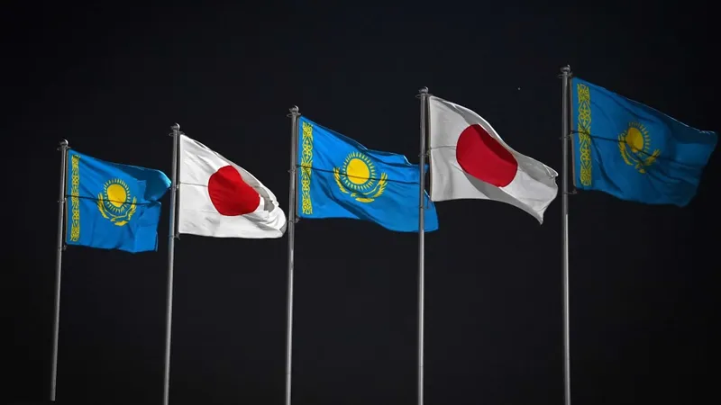 Қазақстан-Жапония, ресми сапар, Токио, Қасым-Жомарт Тоқаев, сурет — Zakon.kz жаңалық 17.12.2025 20:54