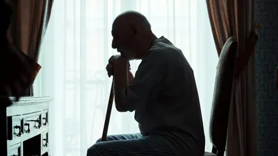 Францияда зейнетақы реформасы кенеттен тоқтатылды, сурет - Zakon.kz жаңалық 17.12.2025 10:37