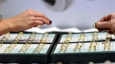 Түркияда алтынның бағасын естіген әйел есінен танып қалды, сурет - Zakon.kz жаңалық 18.12.2025 10:44