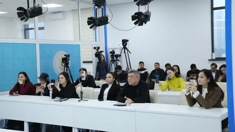 2025 жылдың желтоқсан айында Шымкент қаласында тұрғындардың өмір сүру сапасын арттыруға, қоғамдық келісім мен бірлікті нығайтуға бағытталған әлеуметтік, мәдени, спорттық және инфрақұрылымдық маңызы бар бірқатар кешенді іс-шаралар жүзеге асырылуда. , сурет - Zakon.kz жаңалық 18.12.2025 11:06