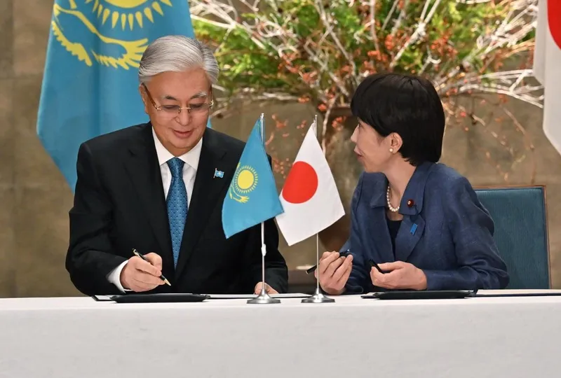 Тоқаев пен Такаичи бірлескен мәлімдеме қабылдады