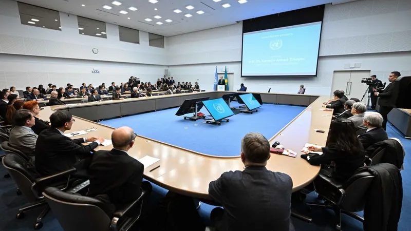 Мемлекет басшысы: Жаһандық қауіпсіздік жүйесін ядролық қарумен ұстап тұру мүмкін емес