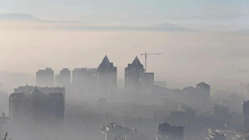 Еліміздің екі қаласында ауа сапасы нашарлайды