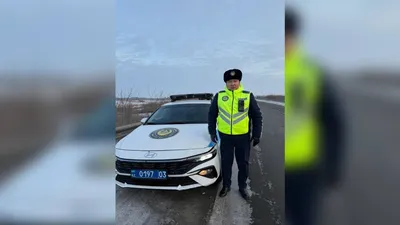 Полицей, Ақмола облысы, жүк көлігі, бұзылу, шетел азаматтары, көмек көрсету, сурет - Zakon.kz жаңалық 22.12.2025 17:58