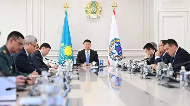 Дархан Сатыбалды, Алматы, коммуналдық қызметтер, күшейтілген режим, кеңес, сурет - Zakon.kz жаңалық 22.12.2025 19:37